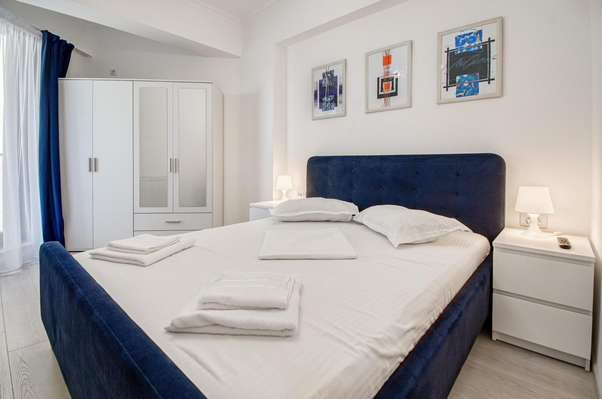 Azure Sea Apartments - Bychoice Mamaia Buitenkant foto