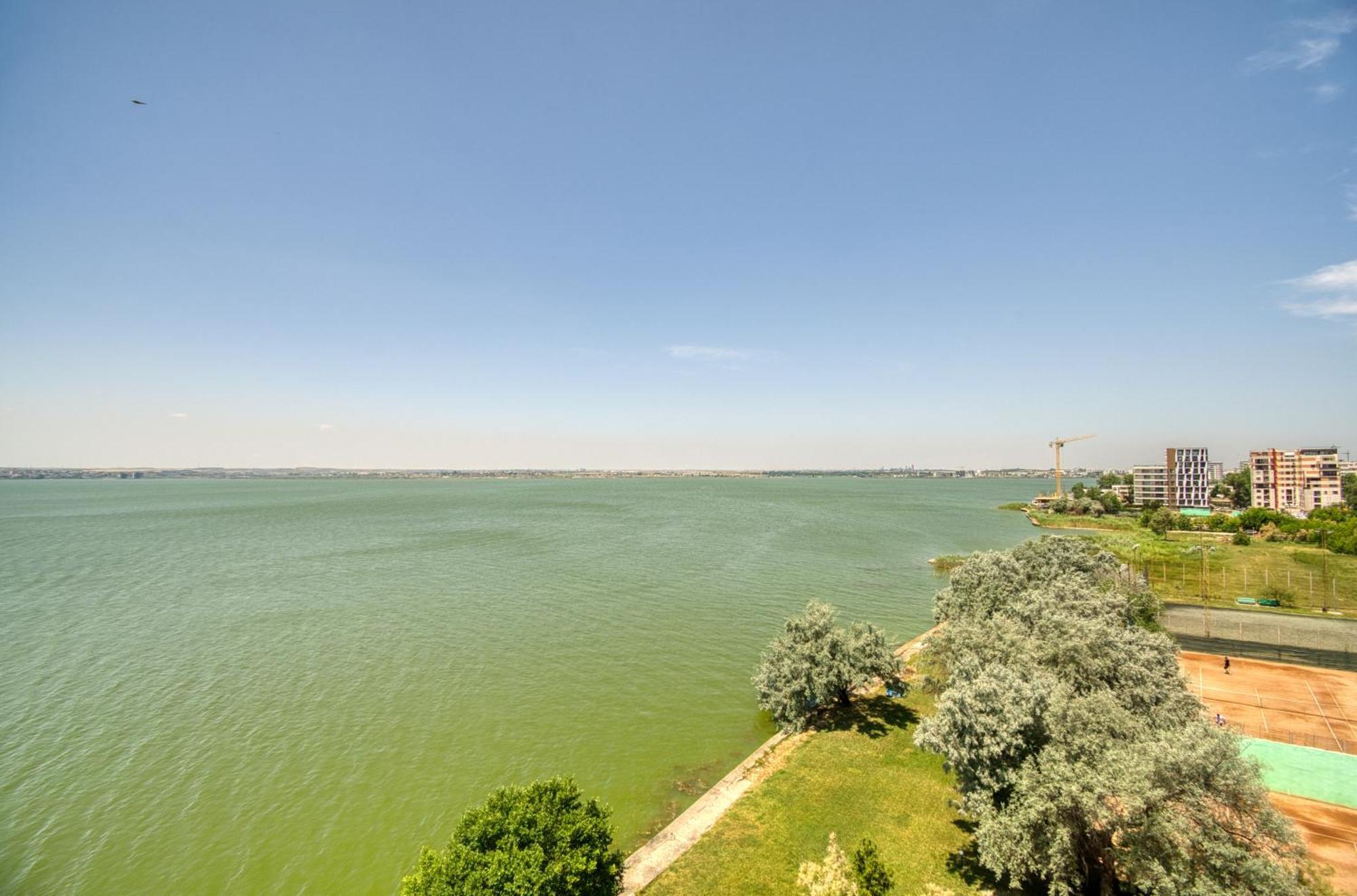Azure Sea Apartments - Bychoice Mamaia Buitenkant foto